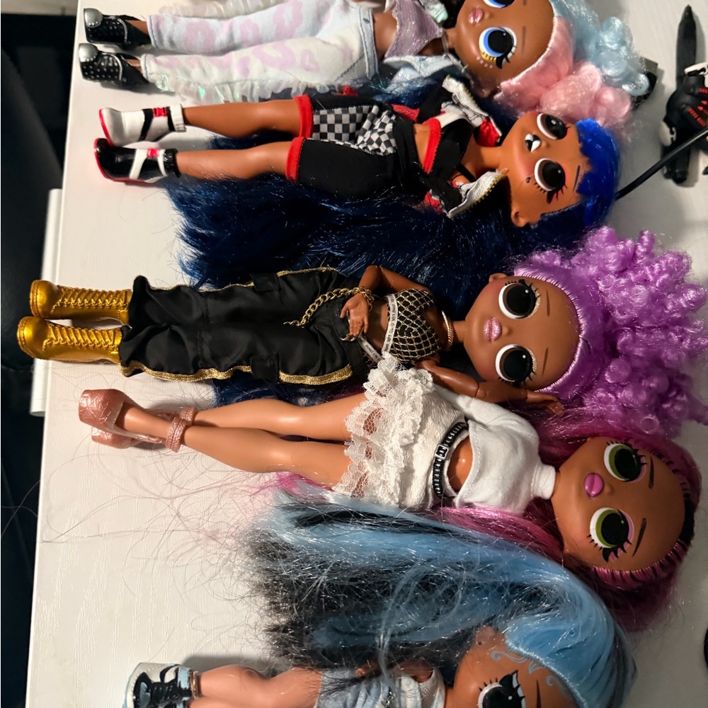 L.O.L. Surprise! Dolls with Blue, Purple, and Pink Hair